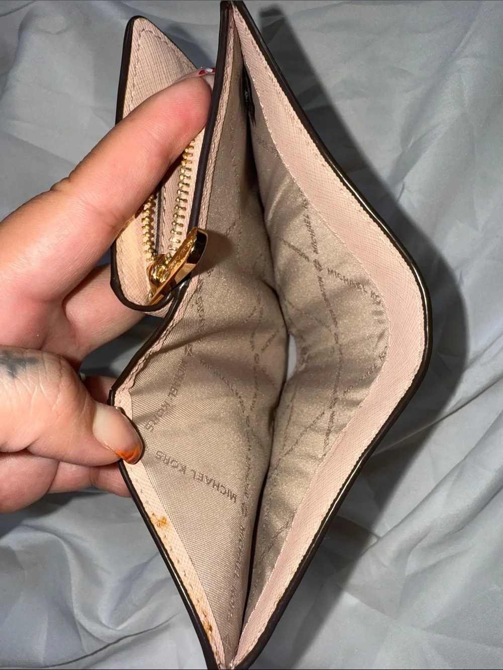 MICHAEL KORS MEDIUM LEATHER WALLET